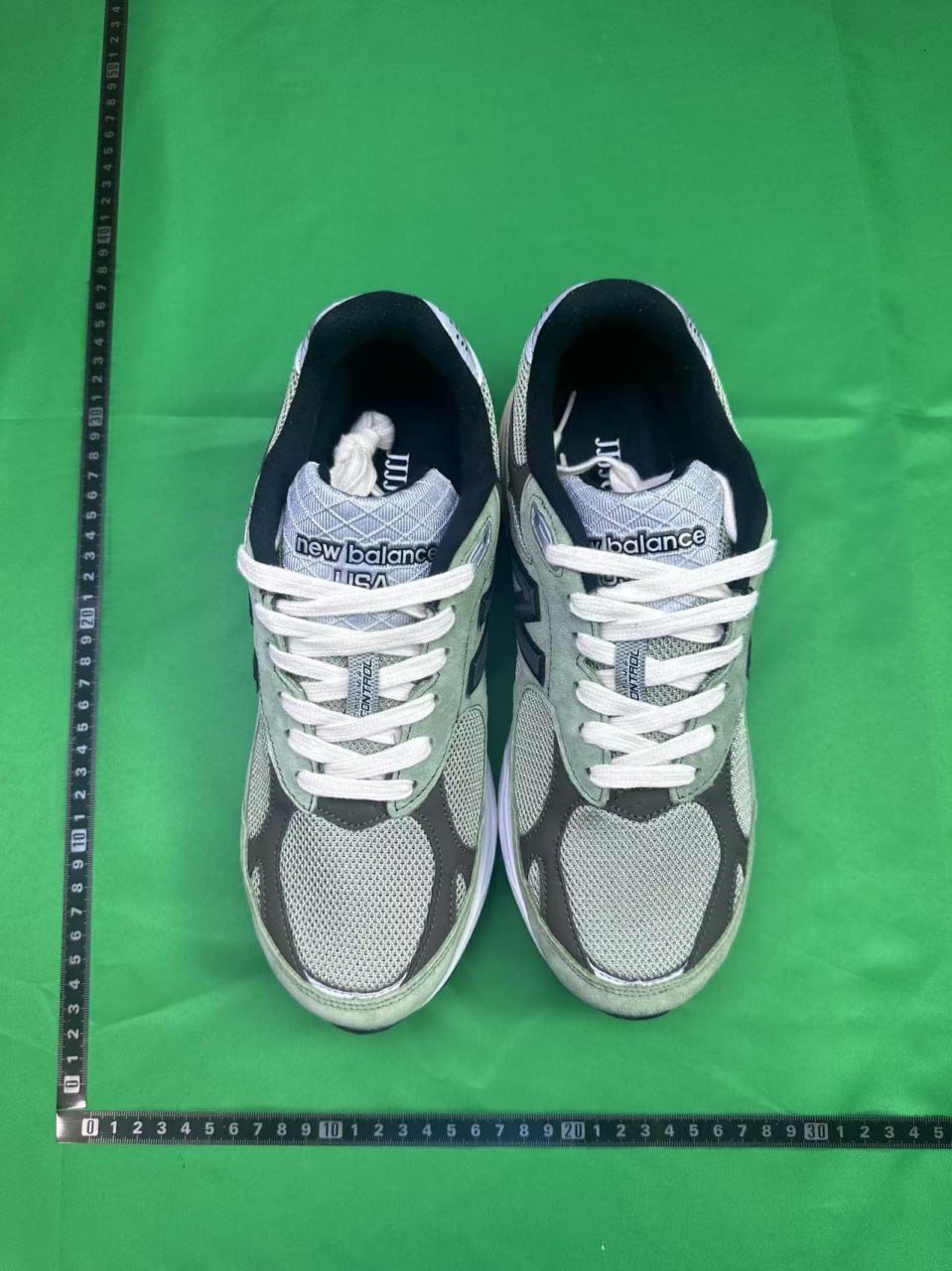  New Balance 990v3 Sneakers [9 styles]