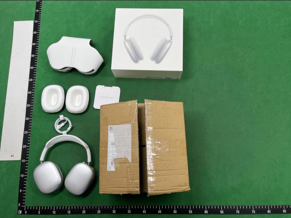 Apple AirPods Max Headphones