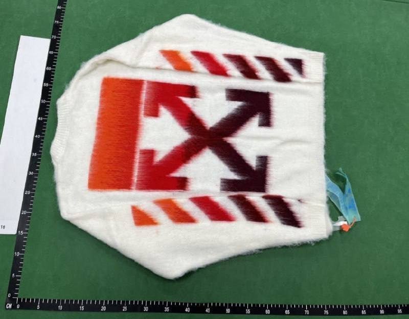  OFF-WHITE Arrow Motif Sweaters [32 styles]