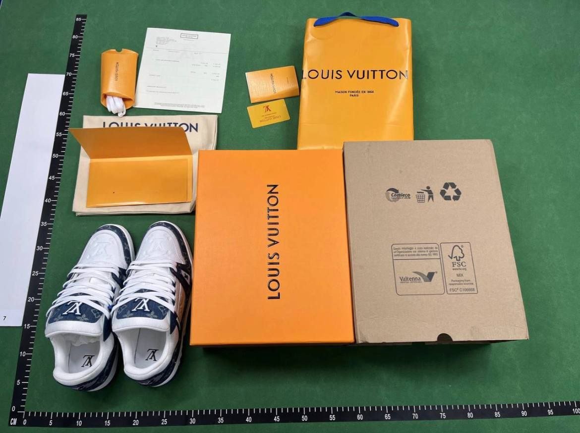  Louis Vuitton LV Trainer Sneakers [20 styles]