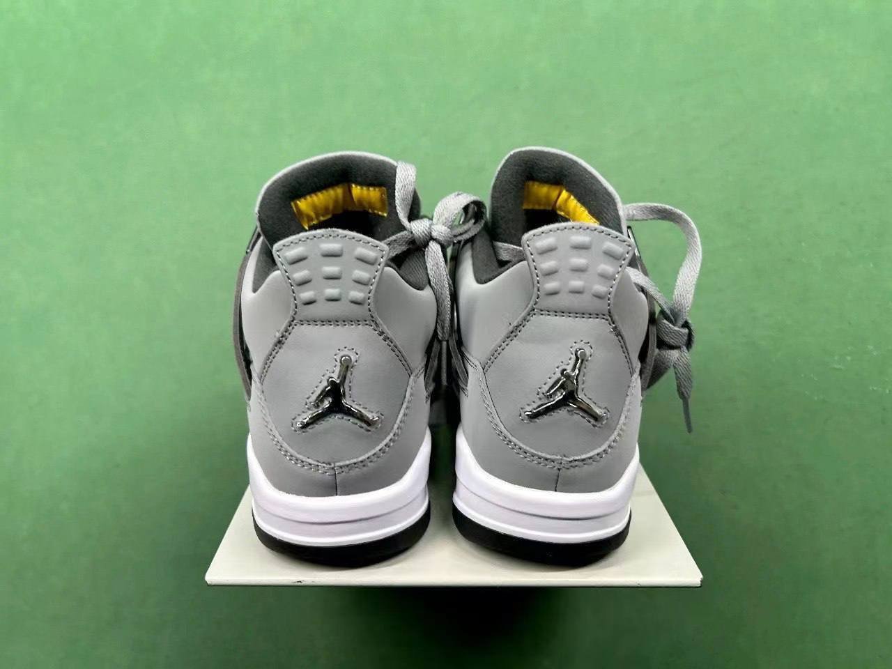 Air Jordan 4 Sneakers [12 styles]