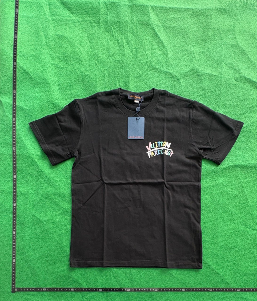 Louis Vuitton Graphic T-Shirt/Sweatshirt [40 styles]