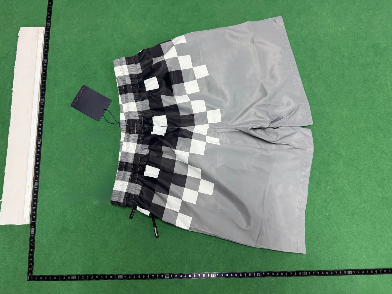  Louis Vuitton Monogram Beach Shorts [40 styles]