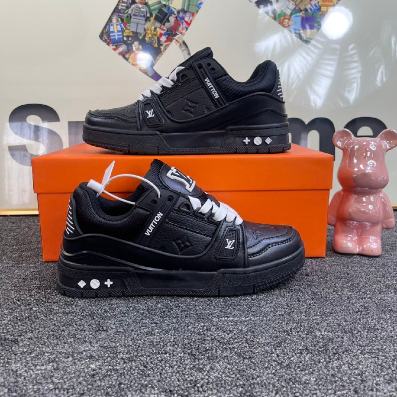 Louis Vuitton Trainer Sneakers [37 styles]