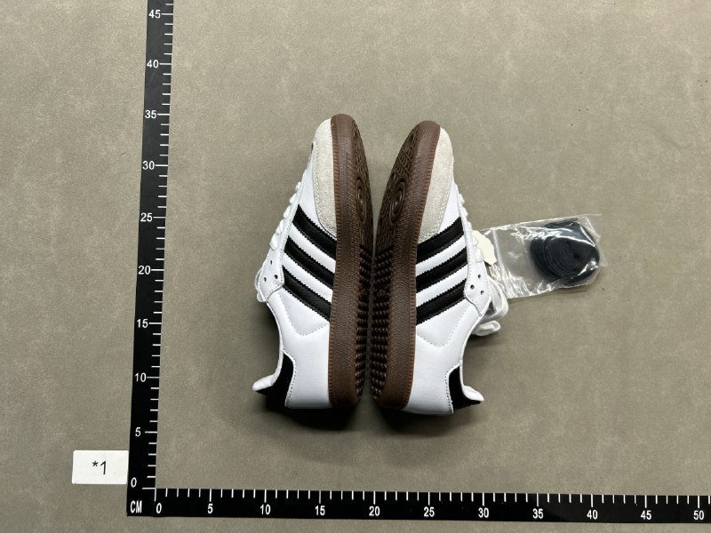 Adidas Samba OG Sneakers [30 styles]