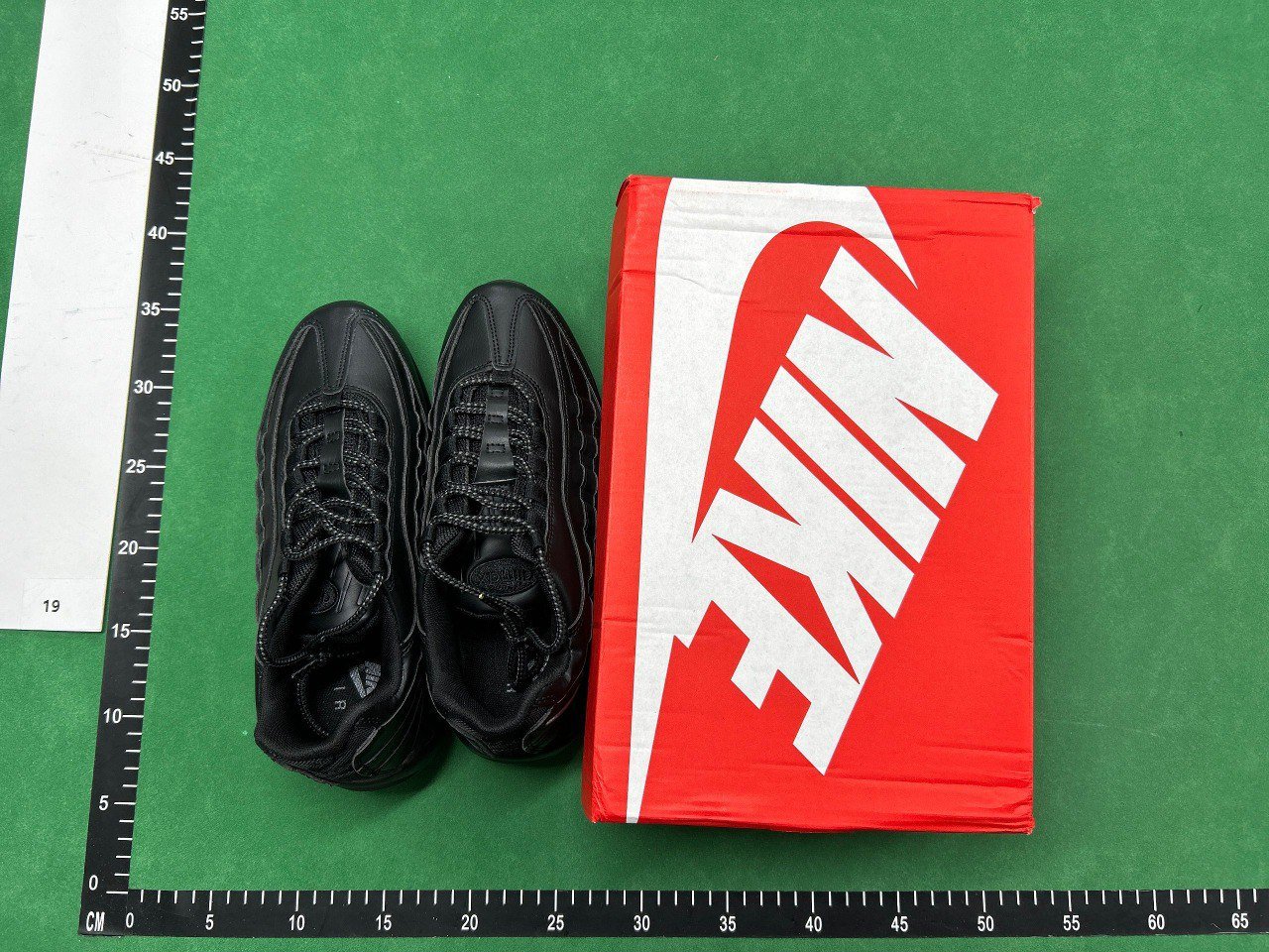 Nike Air Max 95 Sneakers [30 styles]
