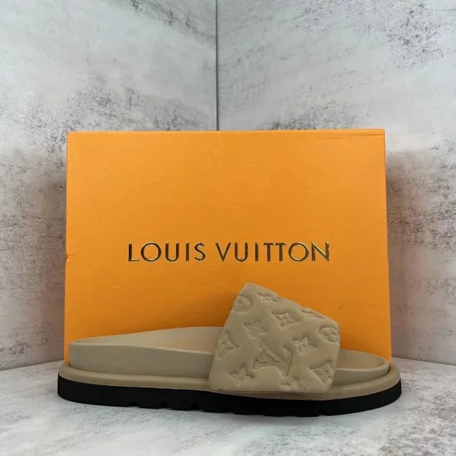Louis Vuitton Slide Sandals [40 styles]