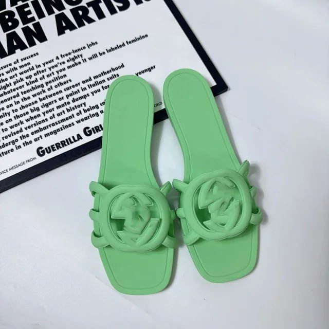  Gucci GG Marmont Slide Sandals [6 styles]