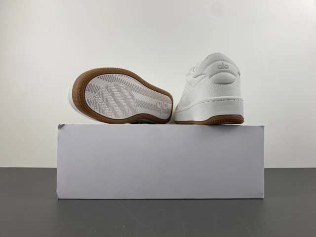 Alo Low-Top Sneakers - Comfortable, Simple, Non-Slip & Wear-Resistant