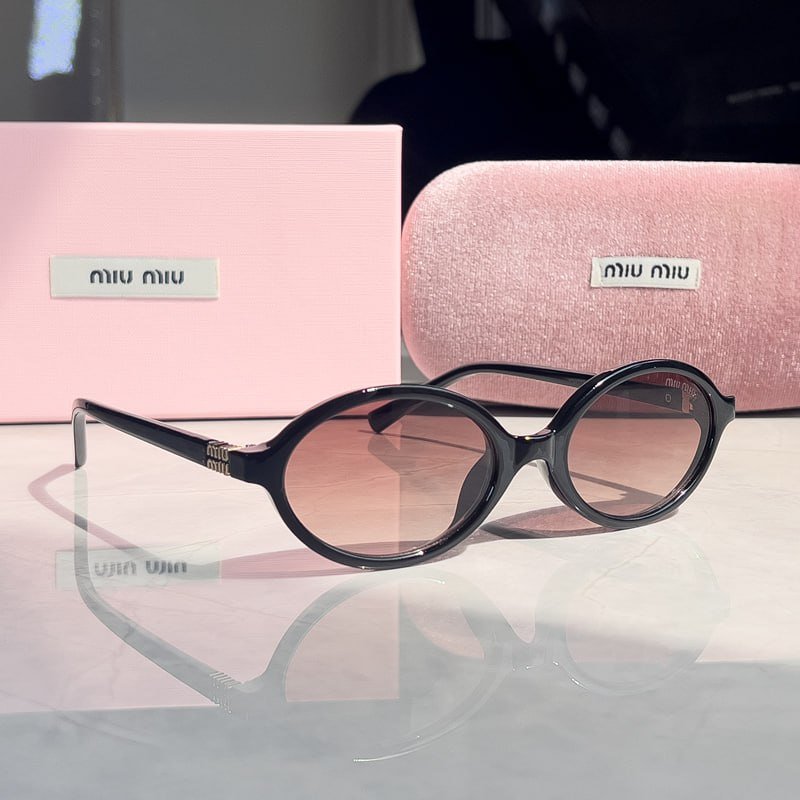 Miu Miu Square Frame Sunglasses [39 styles]