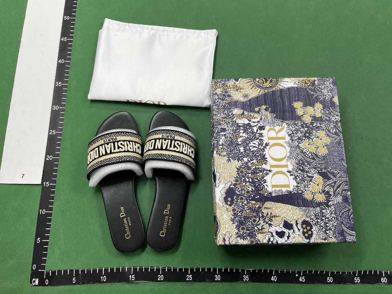  Christian Dior Slide Sandals [36 styles]