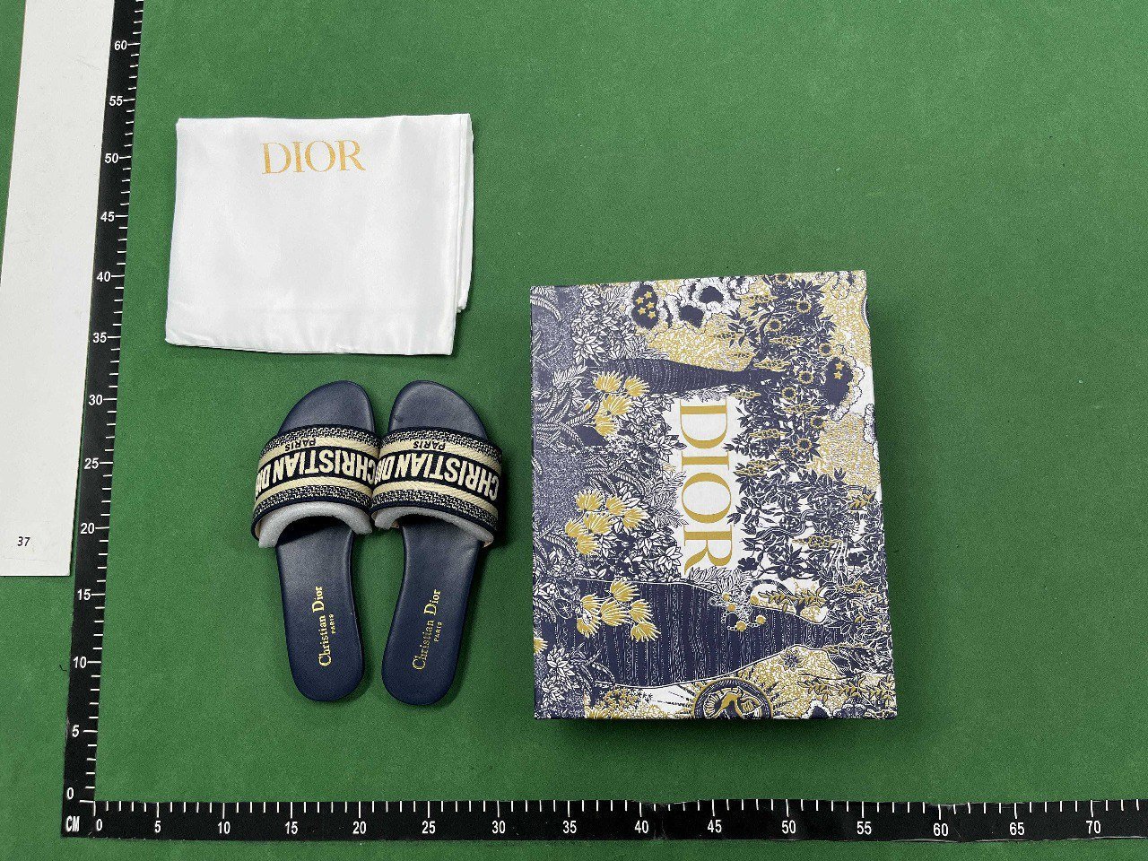  Christian Dior Slide Sandals [36 styles]