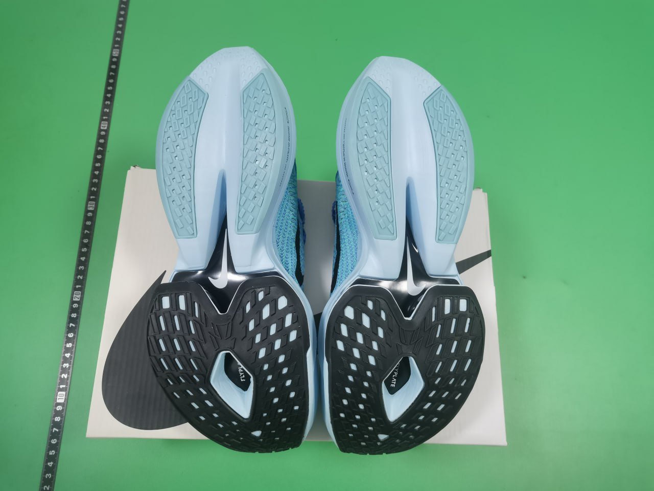Nike ZoomX Vaporfly Next% Sneakers [18 styles]
