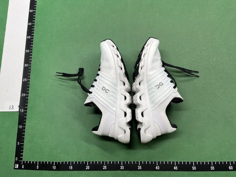 On Cloud Sneakers [33 styles]