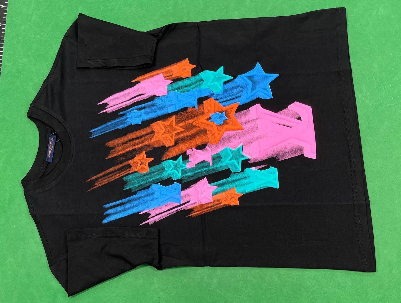  Louis Vuitton, Moschino, Supreme, Bape, and Other Designer T-Shirts [40 styles]