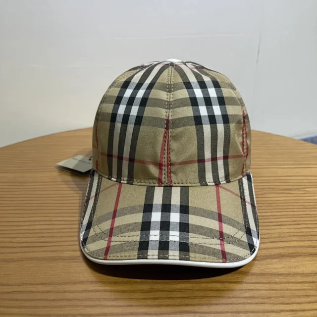 Burberry hat
