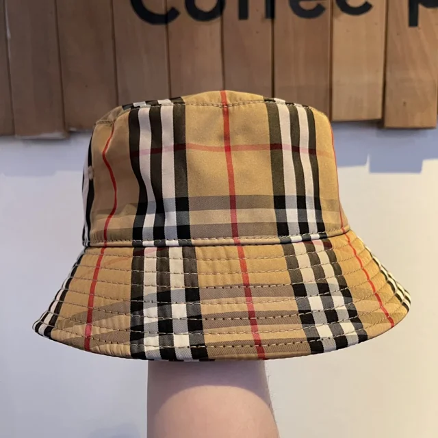 Burberry hat