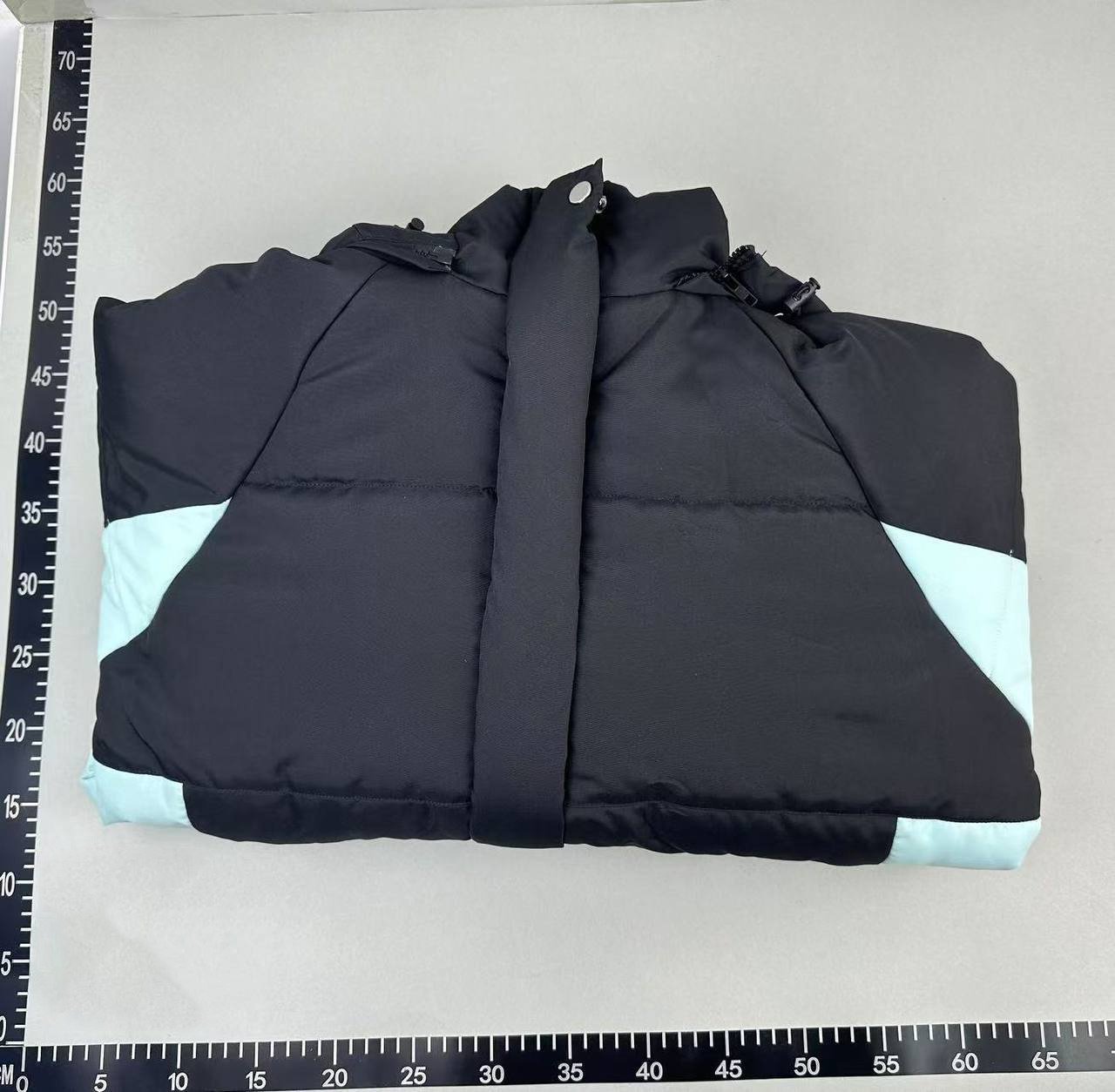 Syna World Puffer Jacket [3 styles]