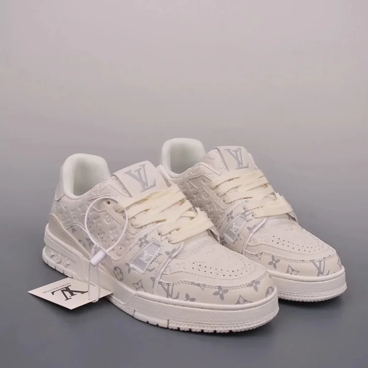 Louis Vuitton traine