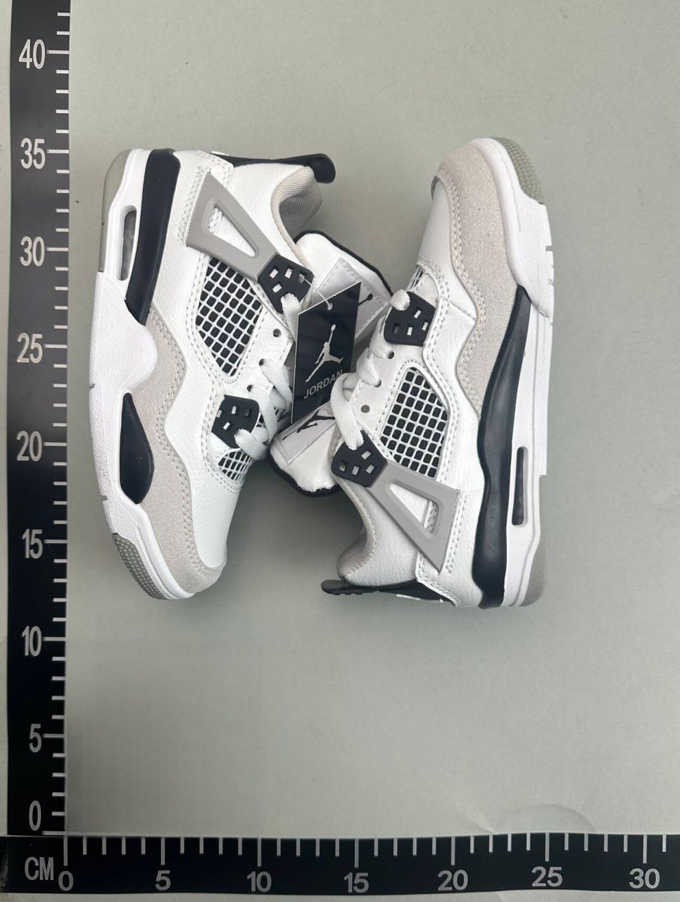 Jordan 4
