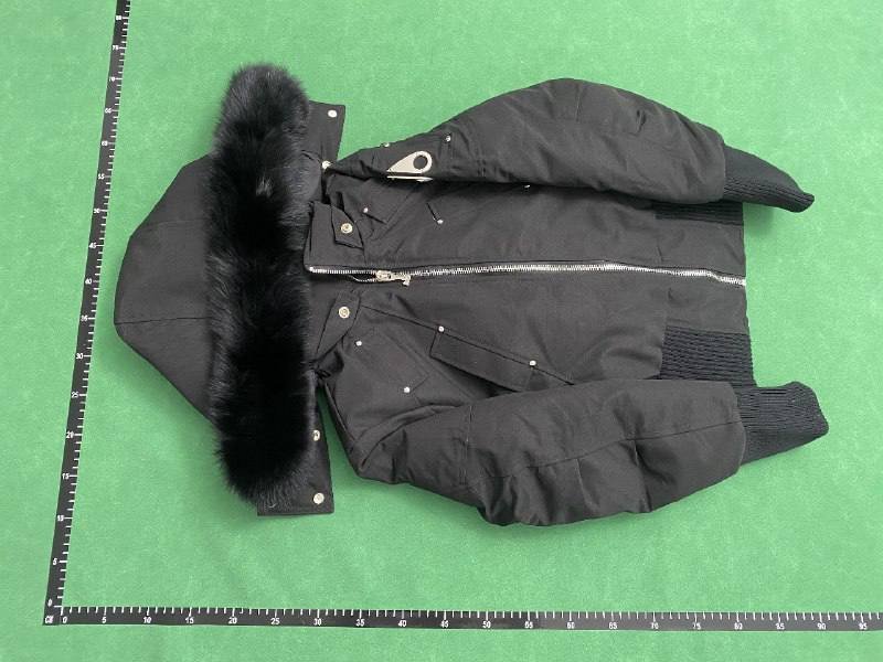MOOSE KNUCKLES down jacket