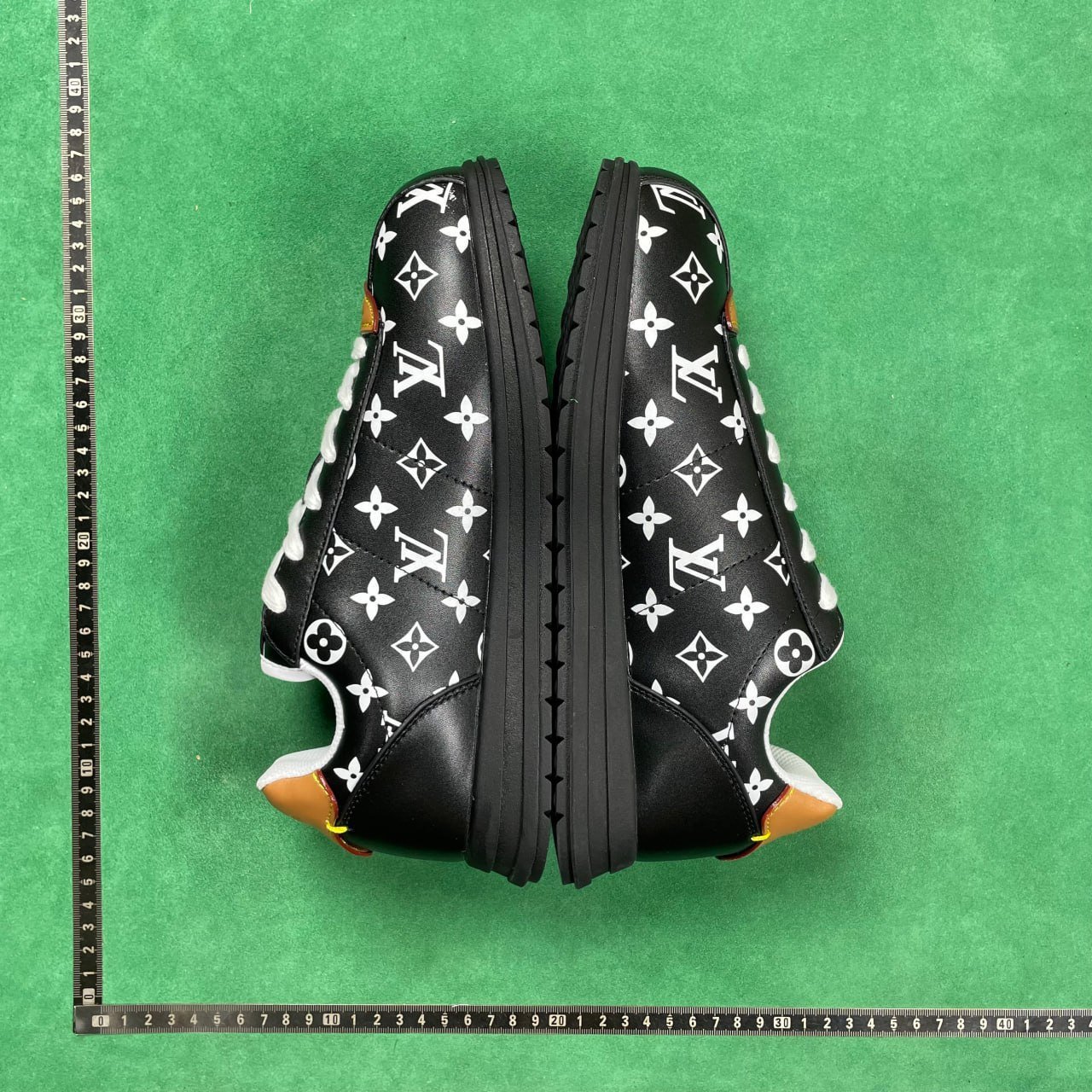 LOUIS VUITTON Buttersoft