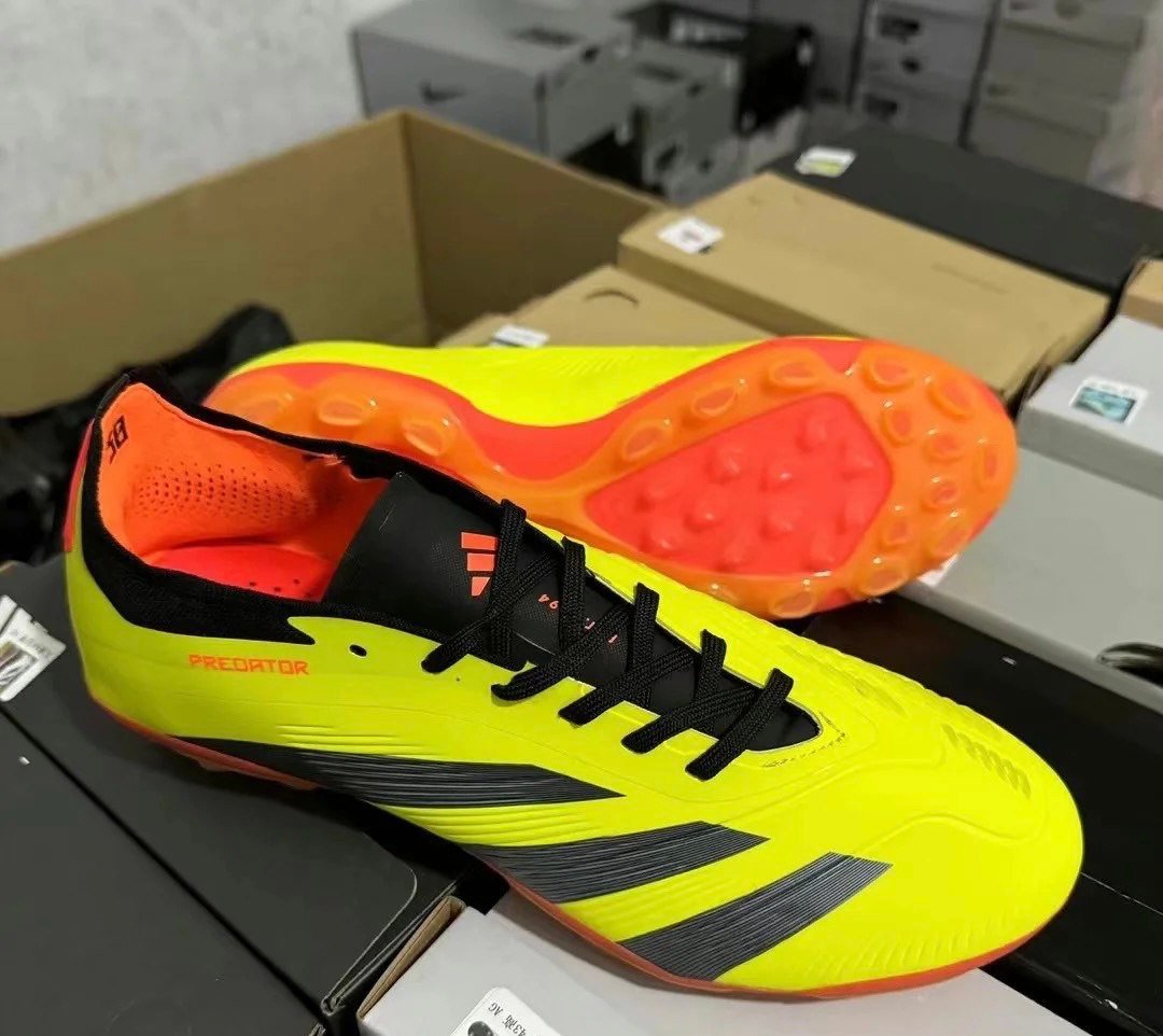 NIKE Mercurial Superfly