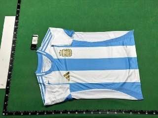 Football T-shirt  (40 CP)