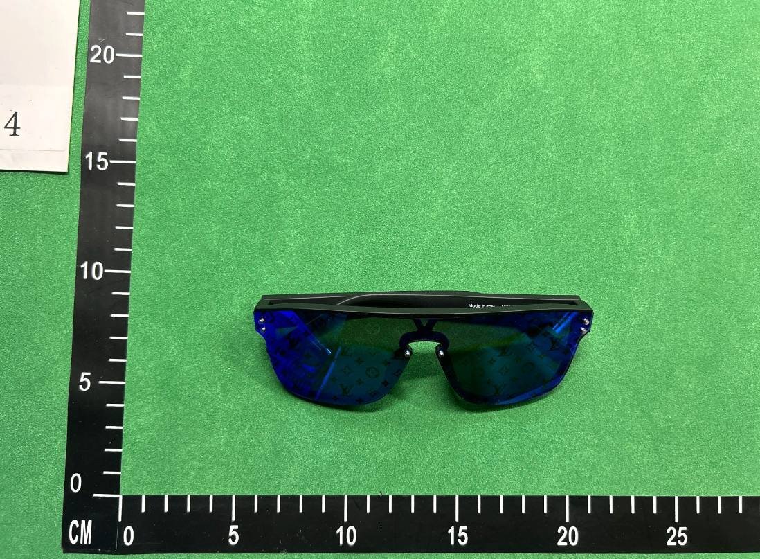 LV Louis Vuitton Sunglasses