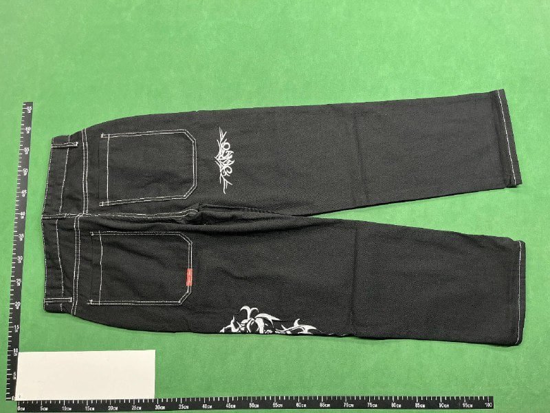 Jnco jeans  (20 CP)