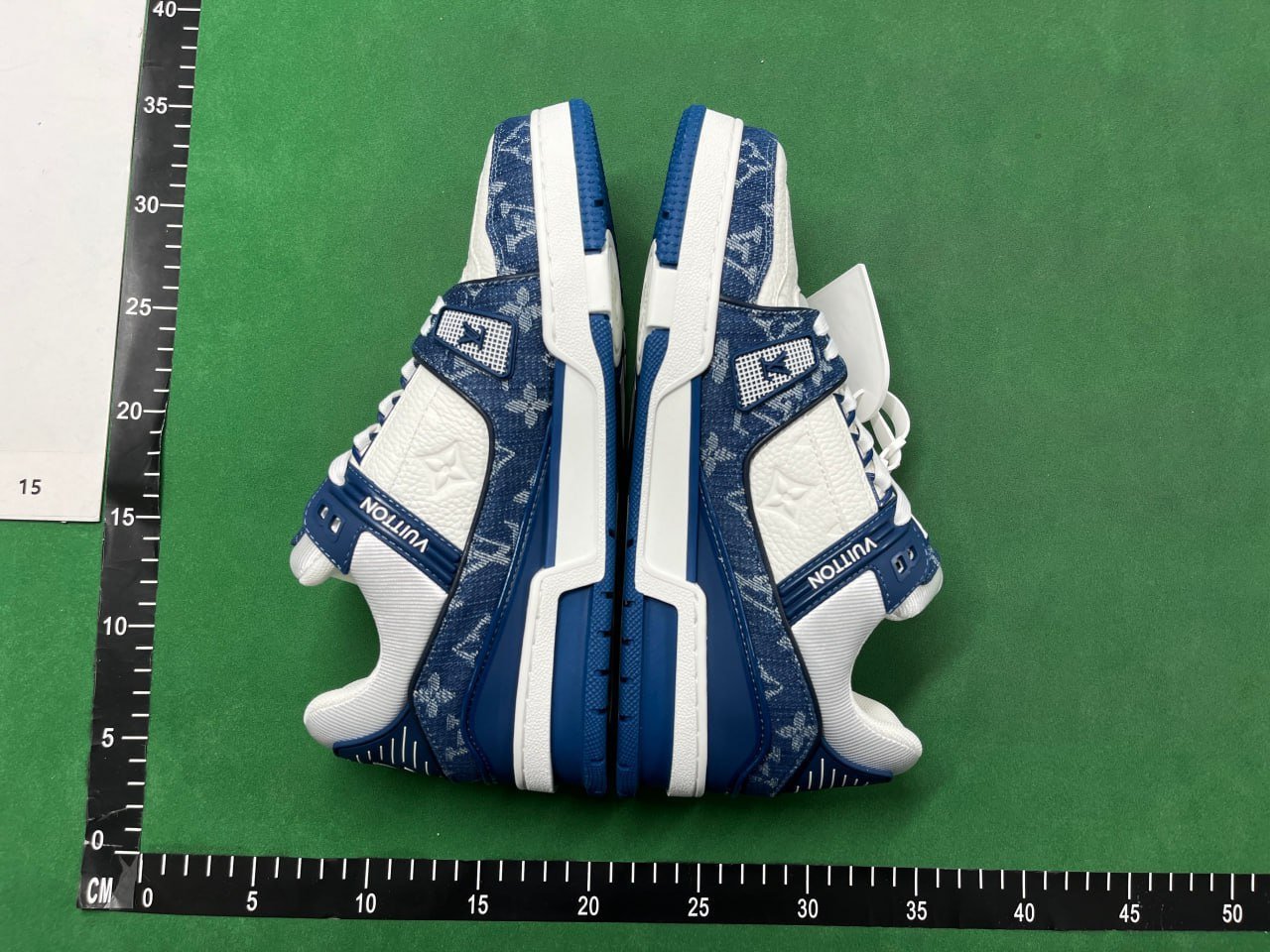   LV Louis vuitton Trainer Skate Burberry shoes