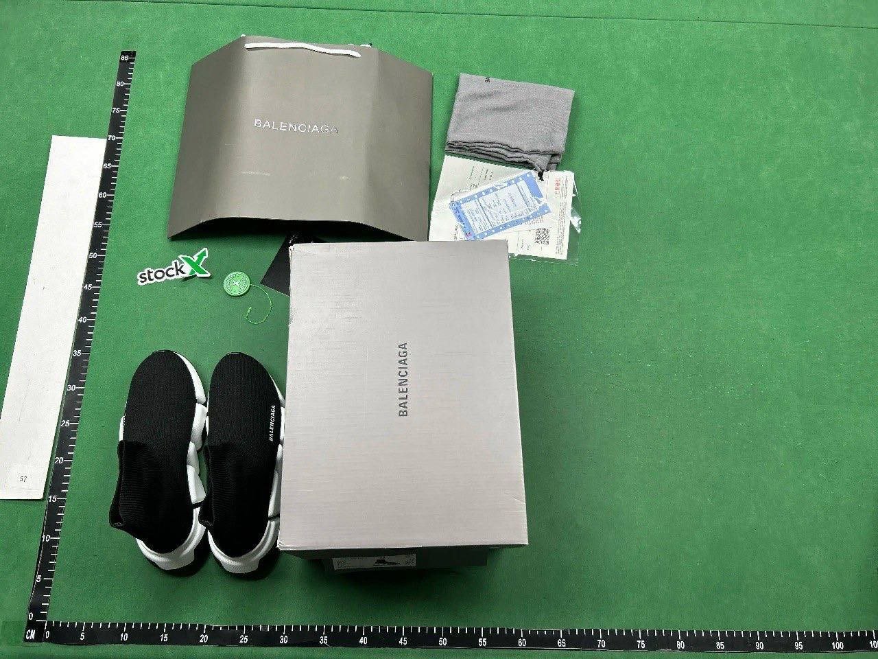  Balenciaga speed trainer       