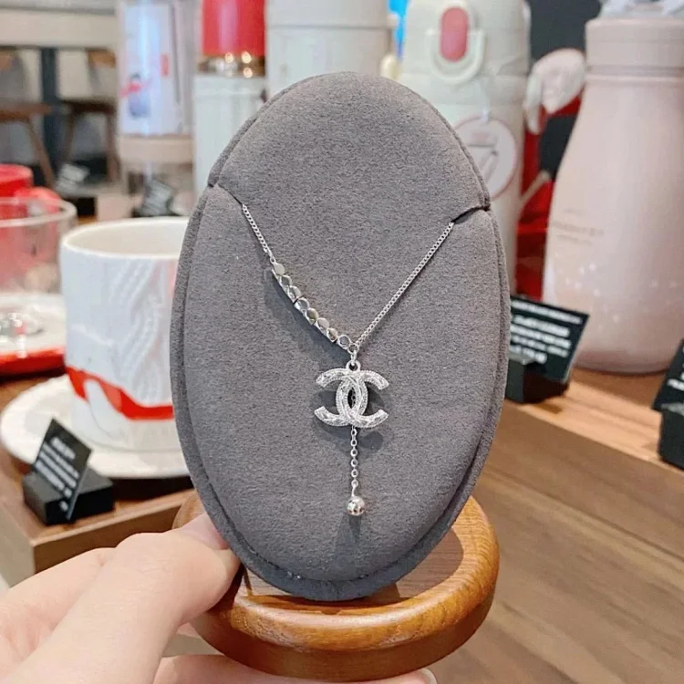   Chanel Fashion Retro Necklace         