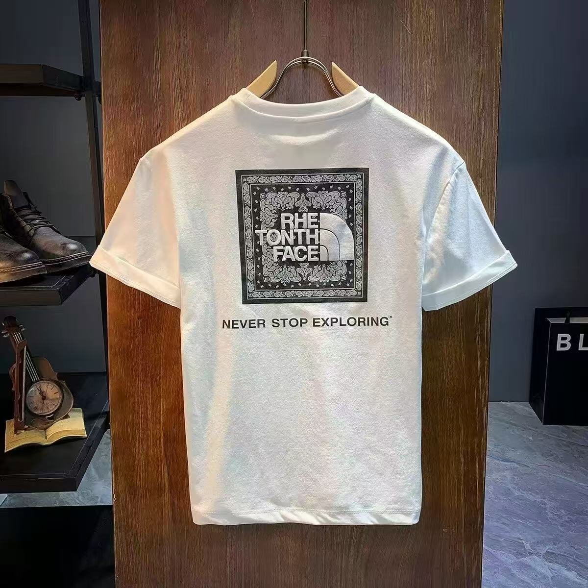   TheNorthFace T-shirtShort sleeve bottoming shirttee
