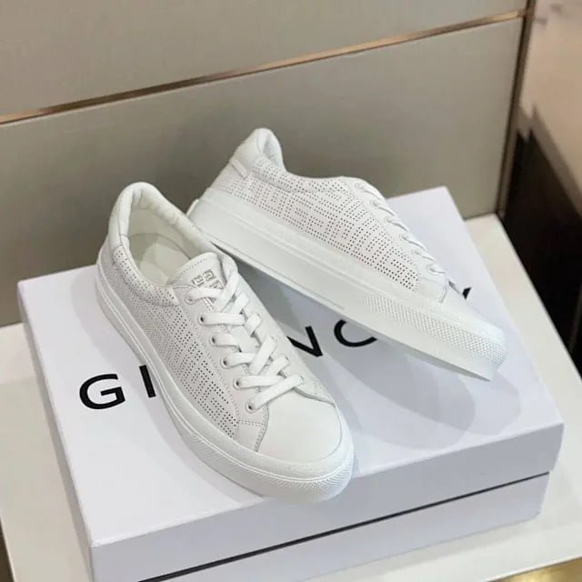 BESE quality Givenchy