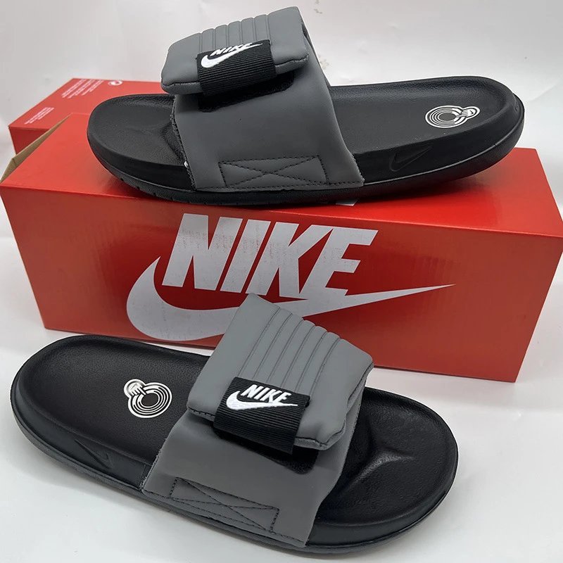 NIKE slippers
