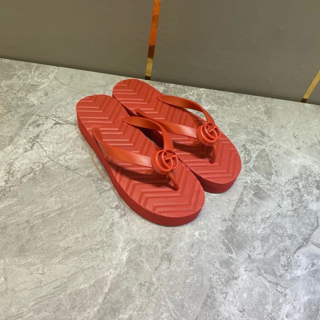 Burberry & chanel & Gucci slippers