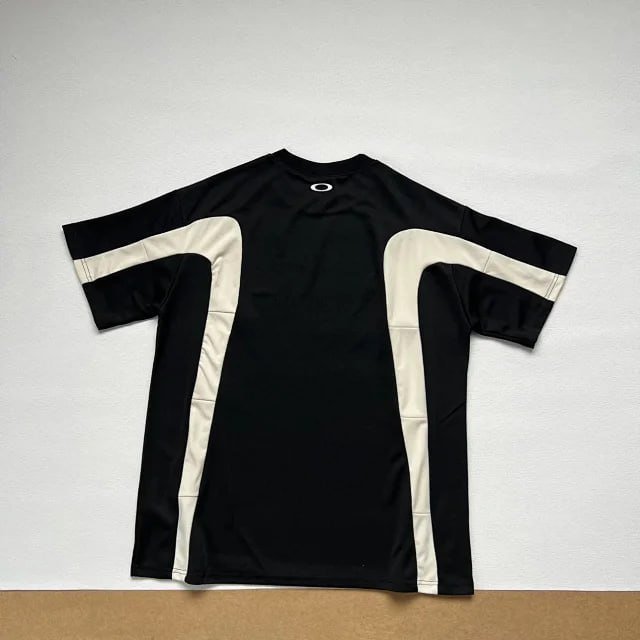   best11OAK TEE