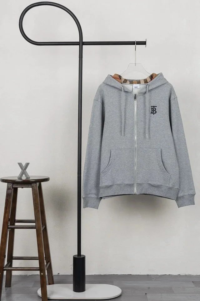 Burberry sweatshirt