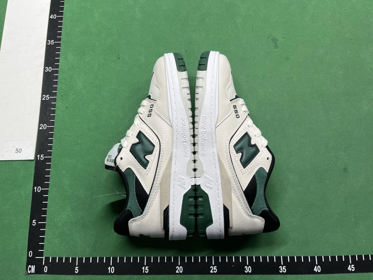  New balance 550 shoes