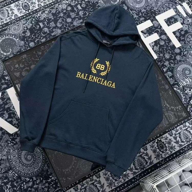 Parisian Family Hood