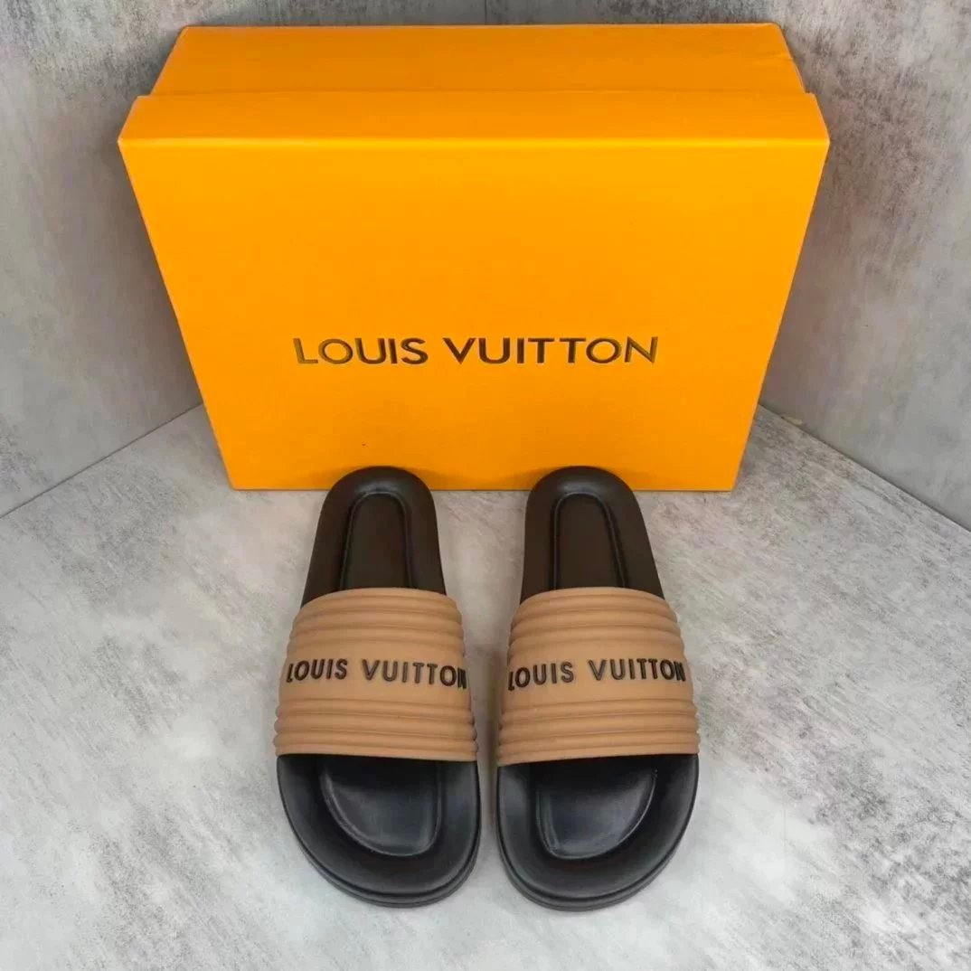 11 Louis Vuitton Slippers