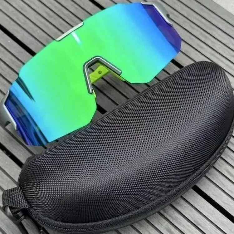 Cycling, hiking, climbing goggles