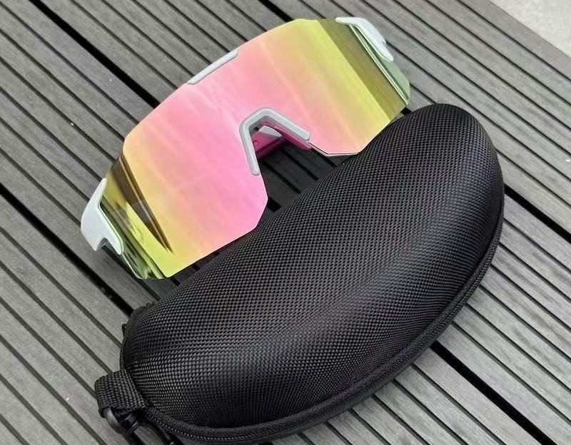 Cycling, hiking, climbing goggles