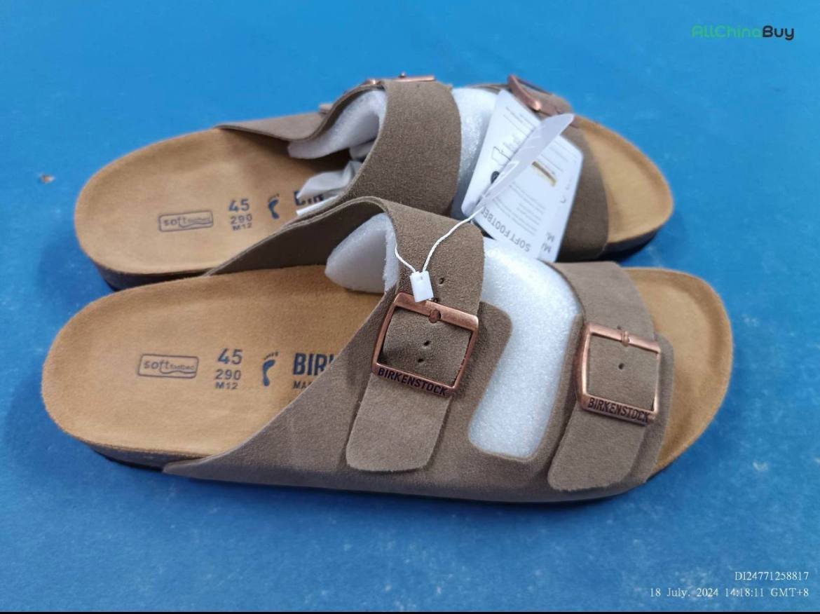 BIRKENSTOCK Slippers