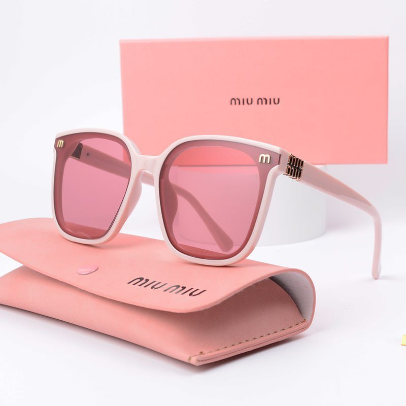Miu miu sunglasses 40+
