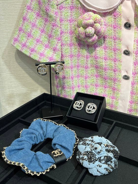 Celine silver full diamond double C hollow square earrings