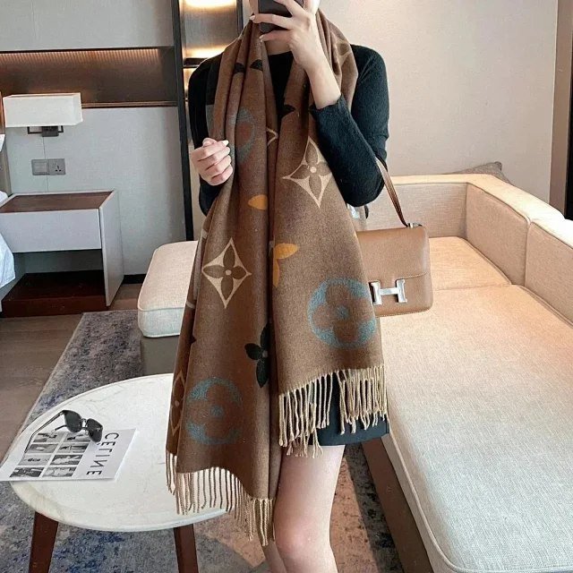 LV Louis Vuitton Scarves
