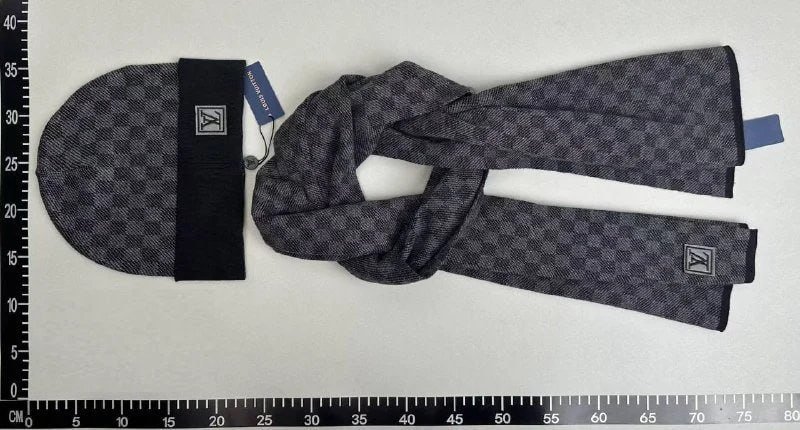  LV Beanie knitted hat Louis Vuitton Scarf Set RALPH LAUREN cap RALPH LAUREN Scarf （30+ Styles)